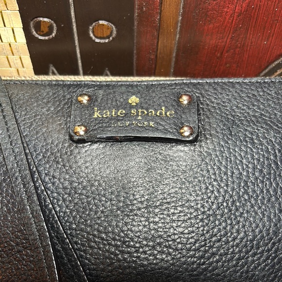 Kate Spade Black Pebbled Leather Wristlet GUC 8Lx4.25Hx1”W - Picture 3 of 17